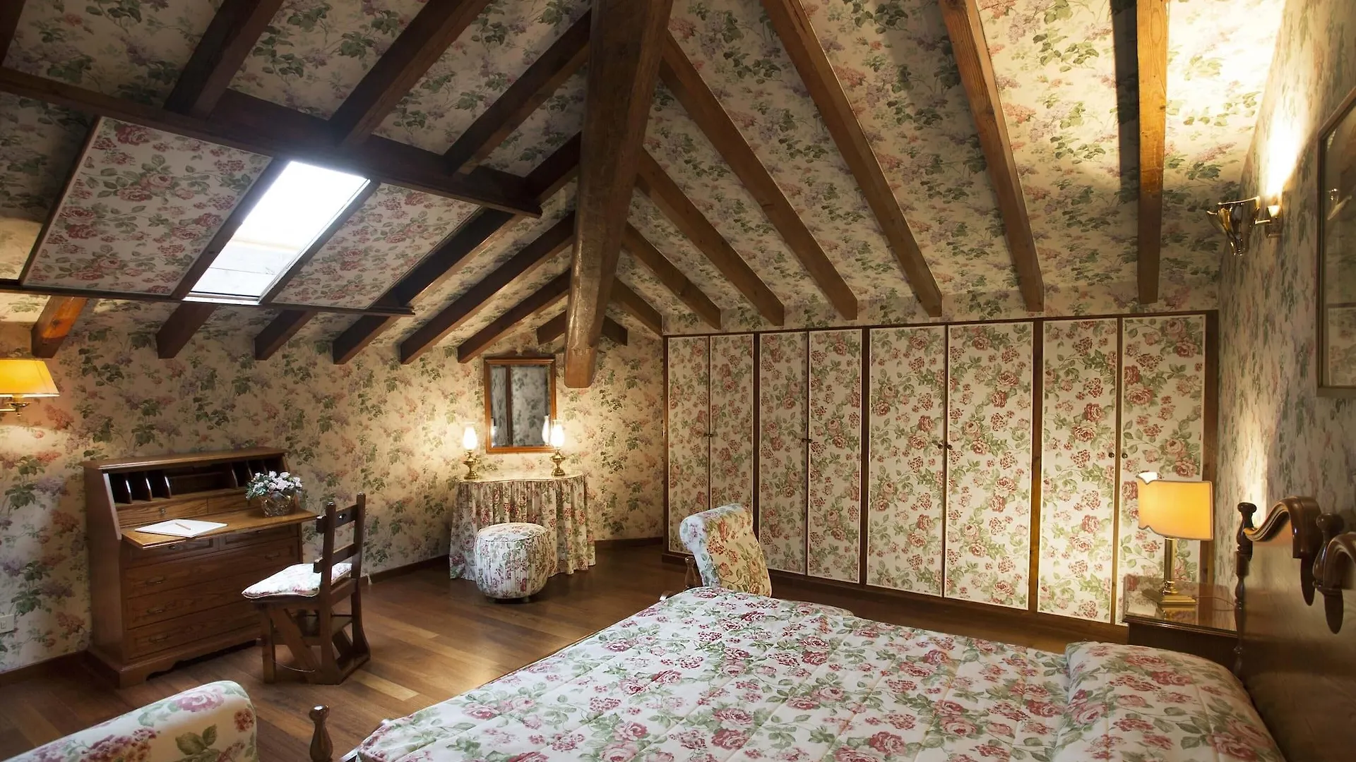 Hotel Posta Reggio Emilia 4*,  Italy